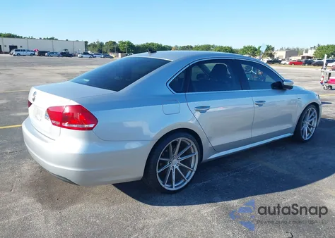 2015 Volkswagen Passat 1.8T Limited Edition from USA, damaged, VIN 1VWAS7A32FC117843